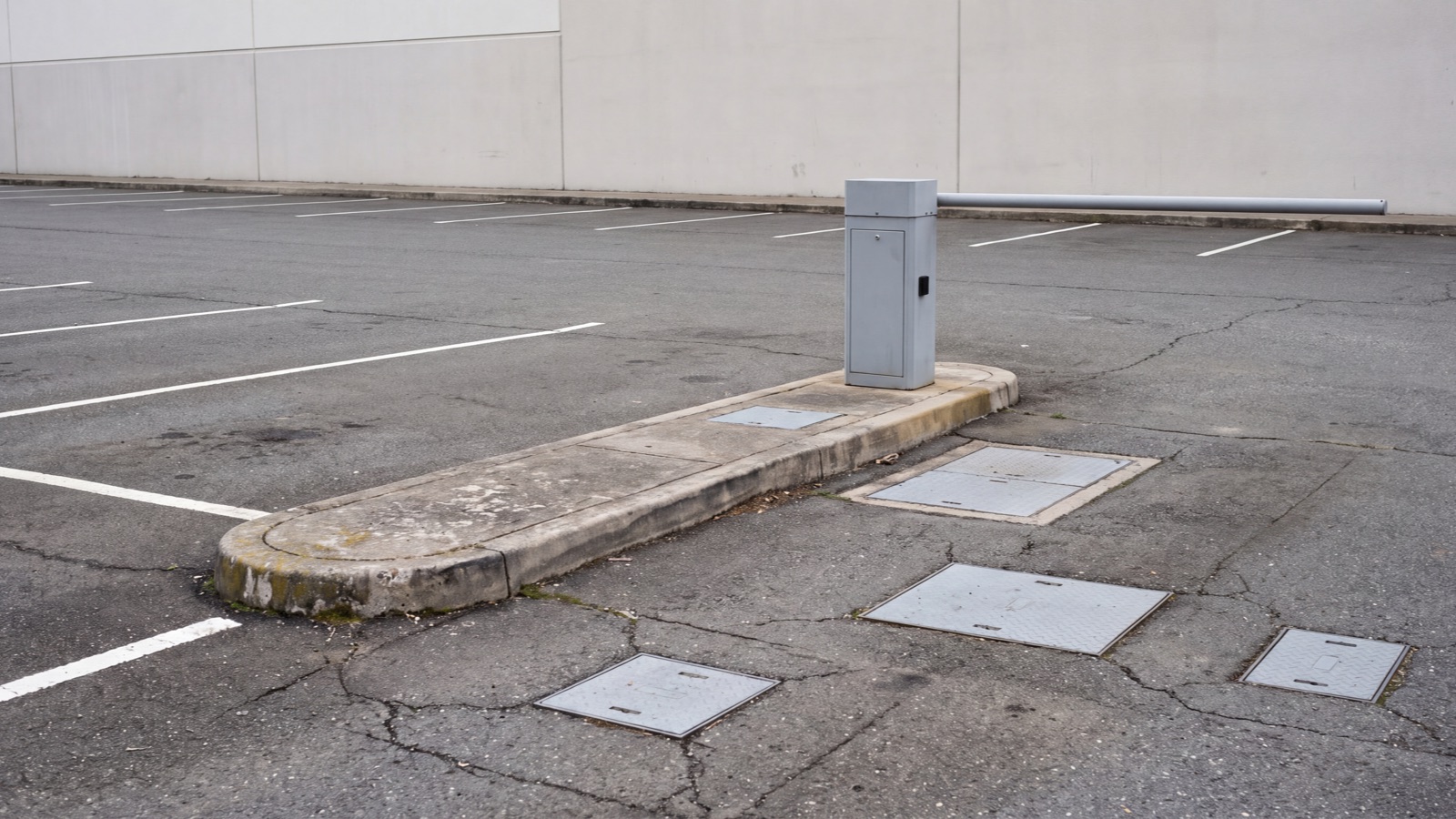 Parking access setting in natural light